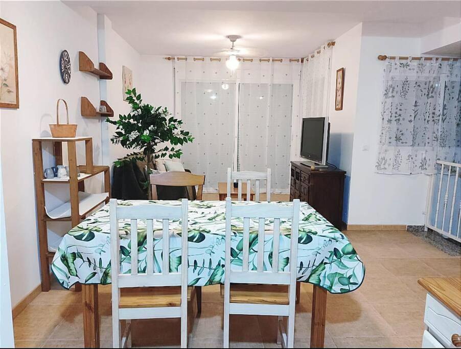 Вилла Casa Familiar A Pie De Piscina Вера Экстерьер фото