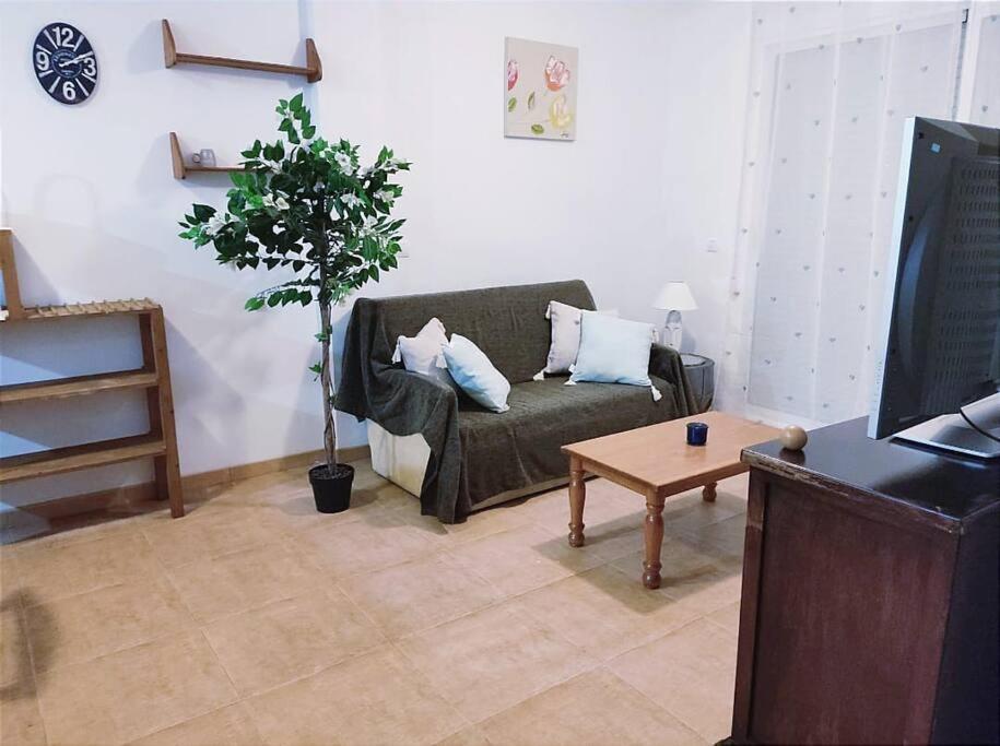 Вилла Casa Familiar A Pie De Piscina Вера Экстерьер фото